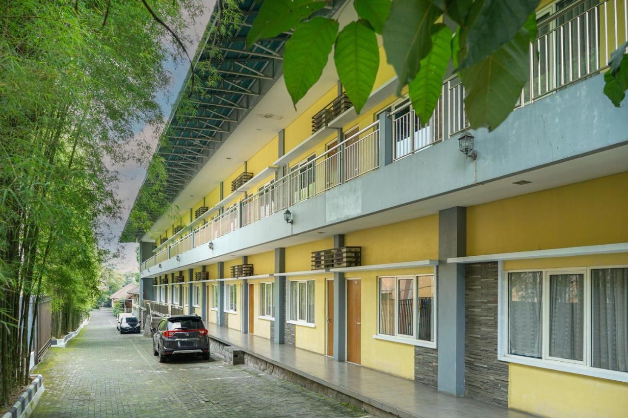 Front One Resort Indraloka Temanggung Ngoại thất bức ảnh